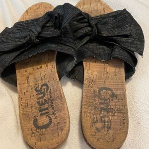 Circus black bow tie sandals